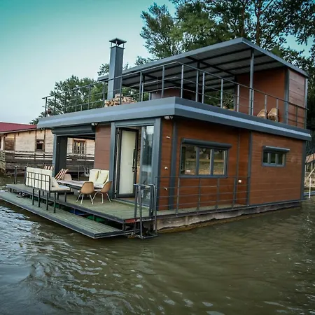 Mariner Boathouse *
