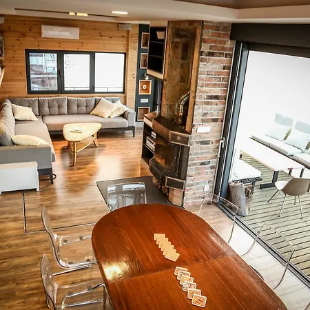 Mariner Boathouse Apartment *