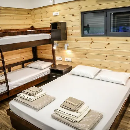 Mariner Boathouse Apartment